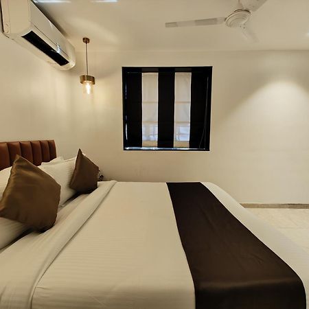 The Majlis Hotel - Colaba Мумбаи Экстерьер фото