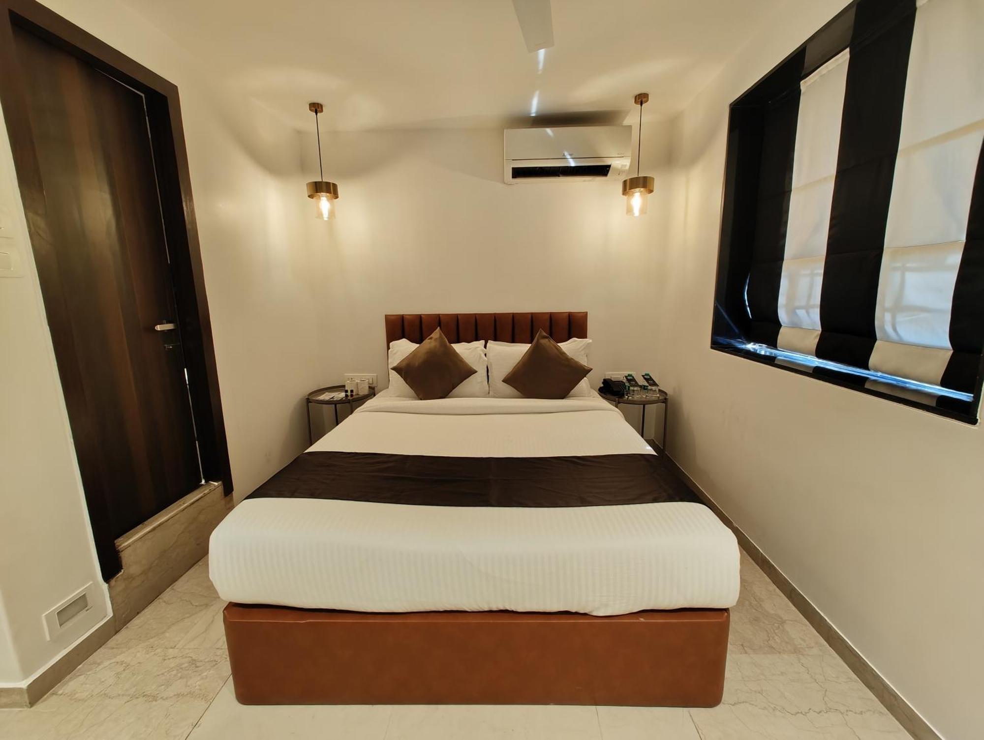 The Majlis Hotel - Colaba Мумбаи Экстерьер фото